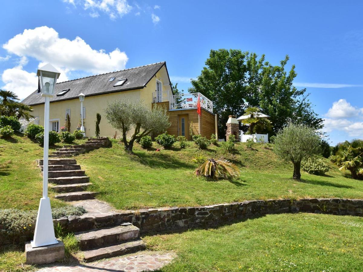 Superb Holiday Home Near The Beach Quinéville Exterior foto