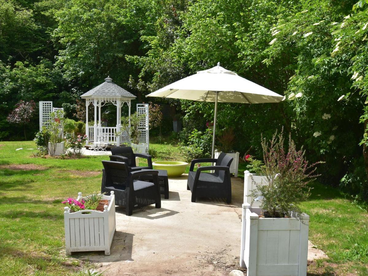 Superb Holiday Home Near The Beach Quinéville Exterior foto